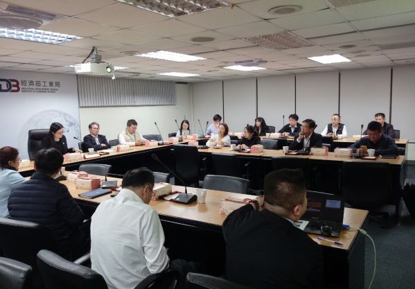 2019/12/27 台灣 LED 照明產業聯盟會員拜會經濟部工業局