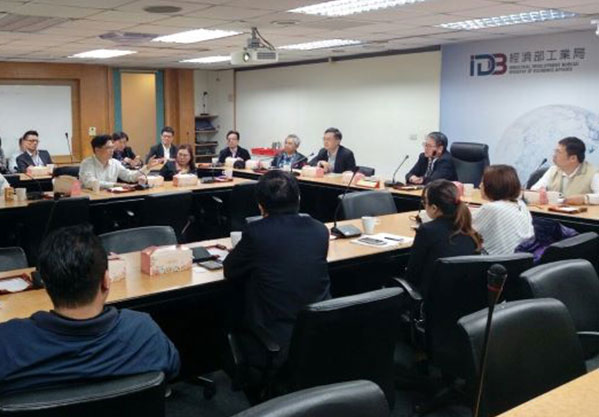 2019/12/27 台灣 LED 照明產業聯盟會員拜會經濟部工業局